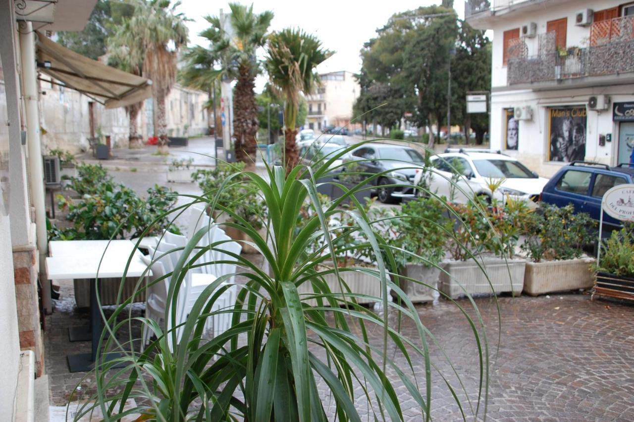 فيلا Casa Vacanze Antico Cortile Delle Palme Villagrazia Di Carini المظهر الخارجي الصورة