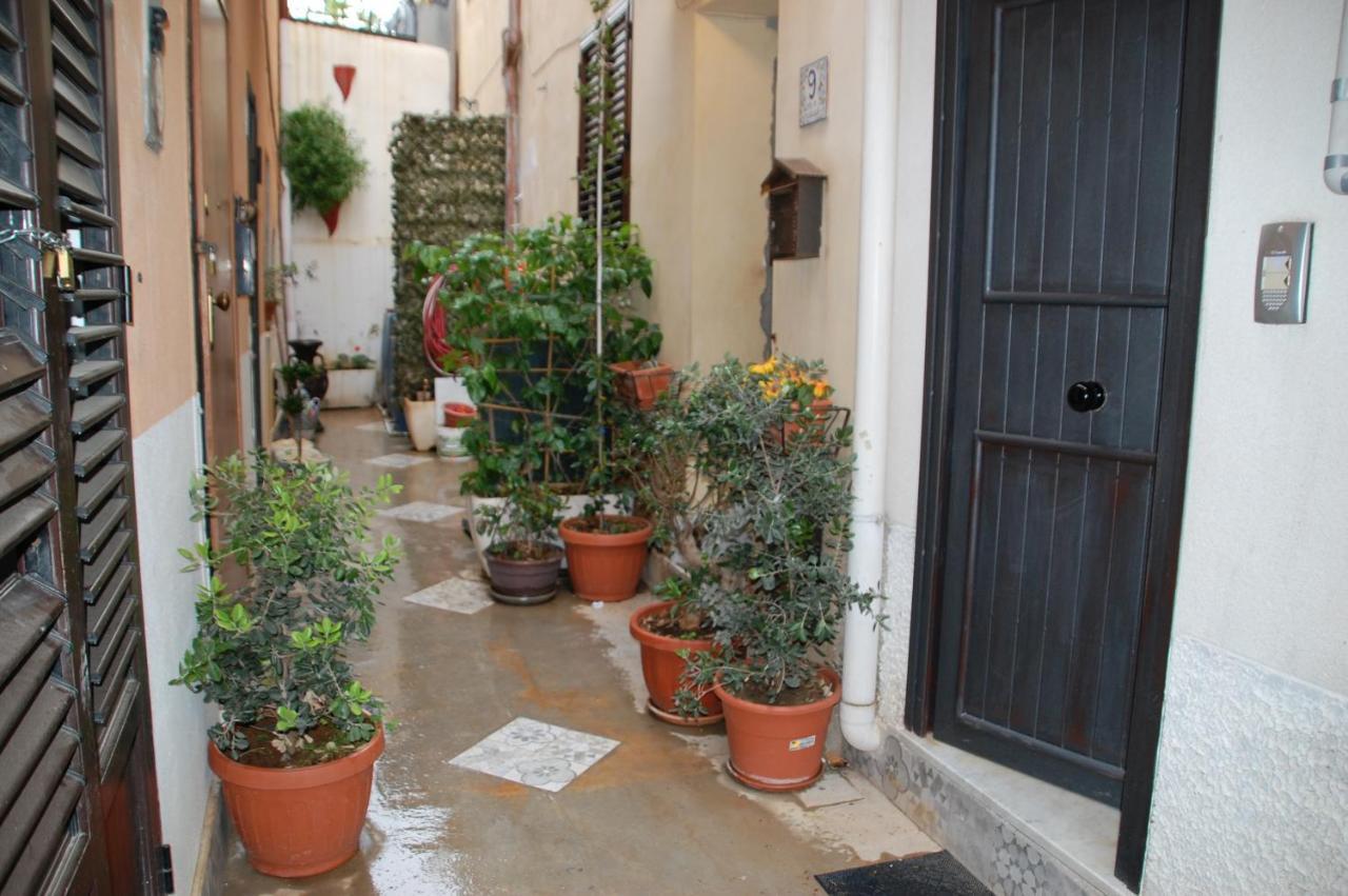 فيلا Casa Vacanze Antico Cortile Delle Palme Villagrazia Di Carini المظهر الخارجي الصورة